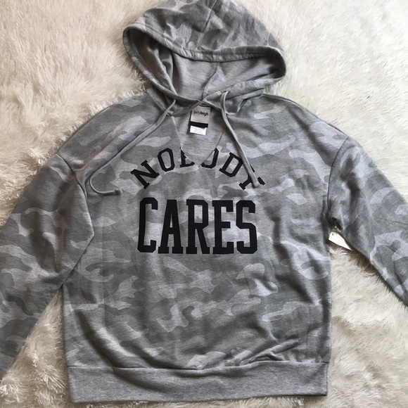 Jerry Leigh Tops - Cameo Sweatshirt Hoodie